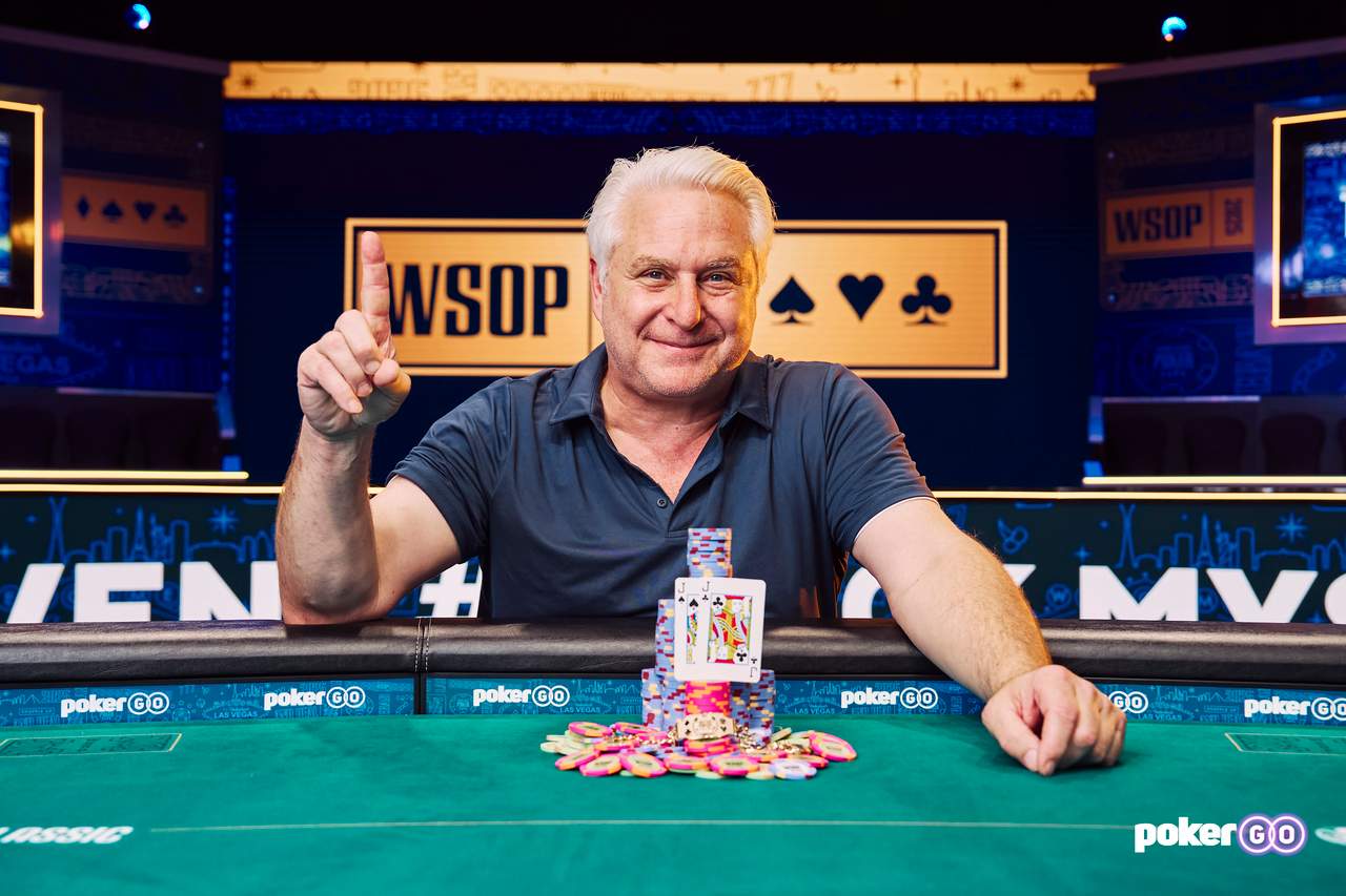 约瑟夫·福克斯赢得2025年WSOP首枚金手镯